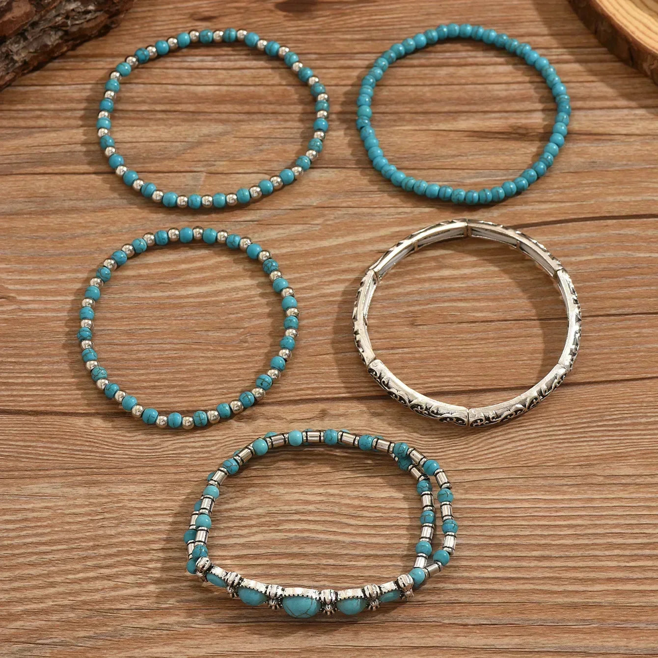 Set di bracciali con perle turchesi