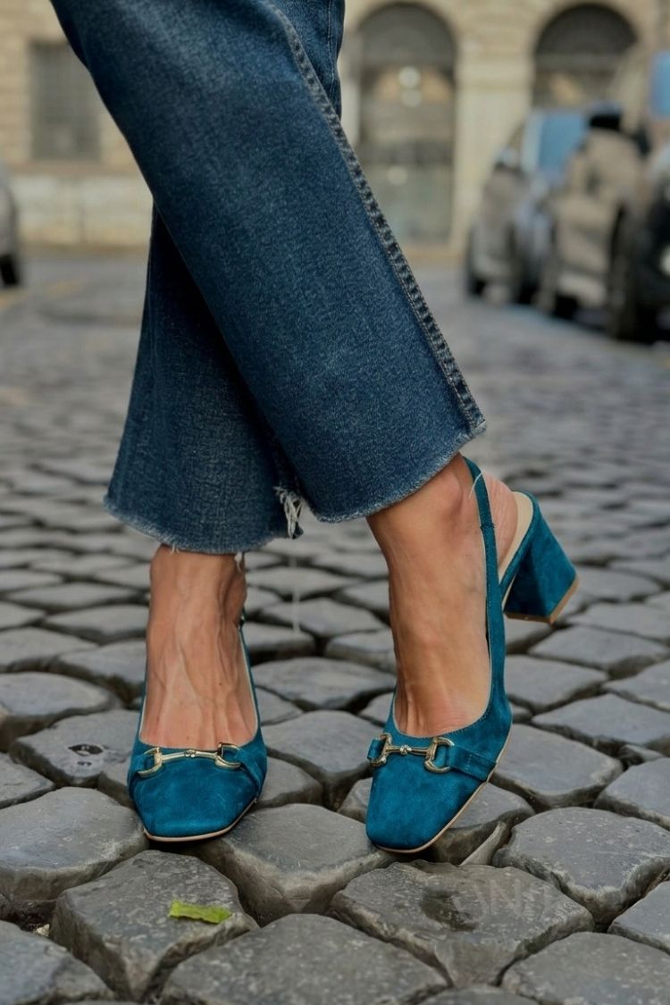 Slingback con tacco a blocco in camoscio oliva
