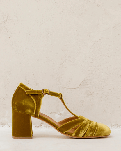 Scarpe con tacco largo in velluto cut-out con fibbia e cinturino a T