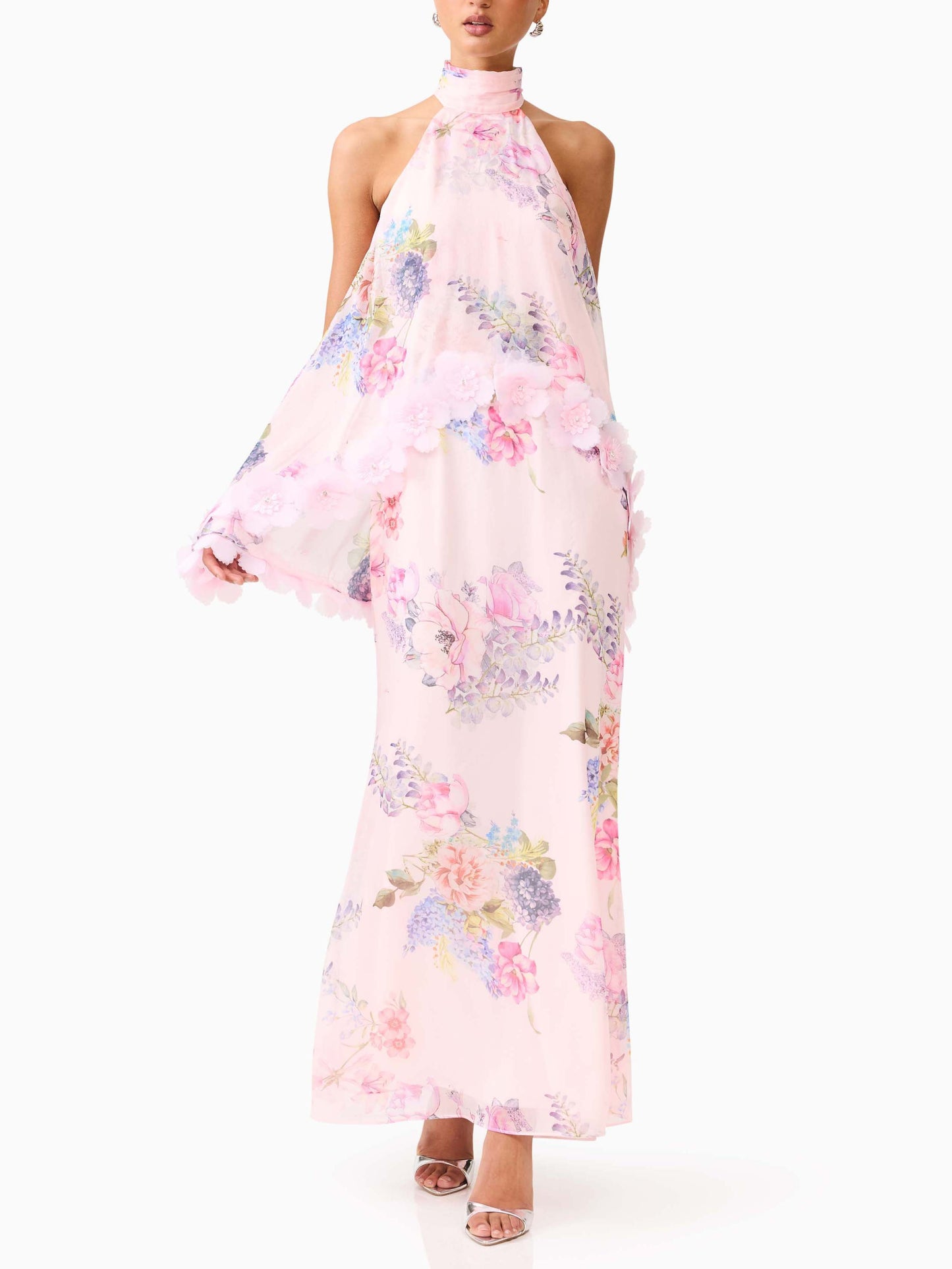 Abito lungo con scollo floreale