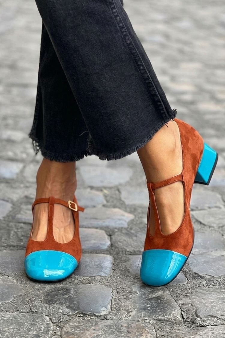 Décolleté color block Viola a punta rotonda con fibbia e cinturino a T
