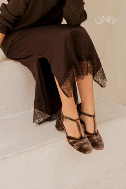 Scarpe con tacco largo in velluto cut-out con fibbia e cinturino a T