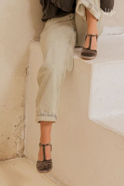 Scarpe con tacco largo in velluto cut-out con fibbia e cinturino a T
