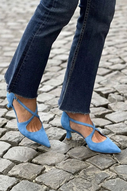 Décolleté kaki a punta con fibbia e cinturini incrociati