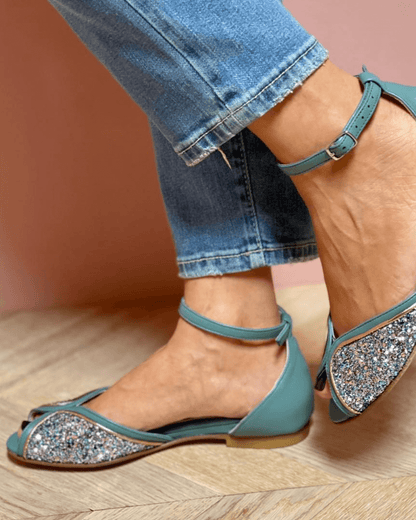 Sandali peep toe con paillettes patchwork, cinturino alla caviglia e fibbia elegante