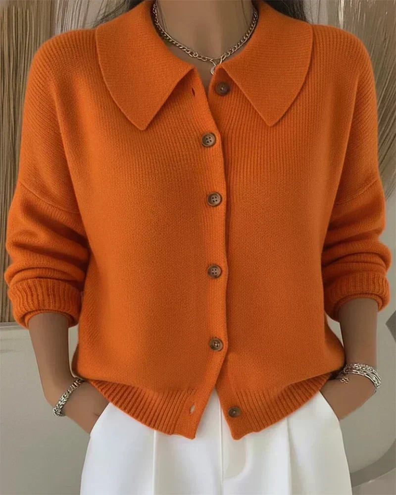 Vespera™ | Cardigan con Collo a Bottone