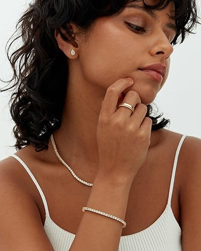 Bracciale dorato in Moissanite