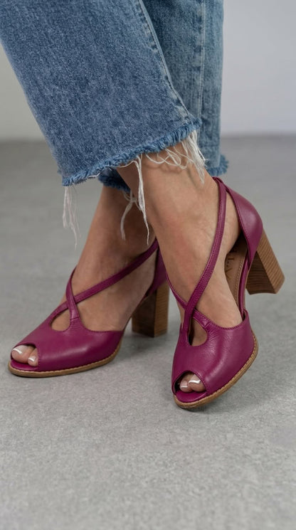 Sandali eleganti Rosa Poudré e Rosa a punta aperta con cinturini incrociati e tacco a blocco