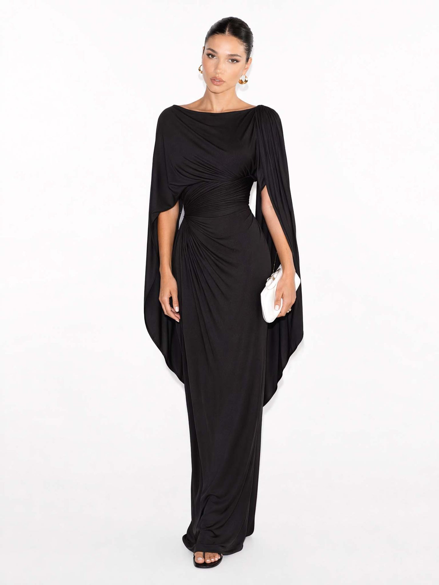 Abito lungo slim fit con scollatura plissettata