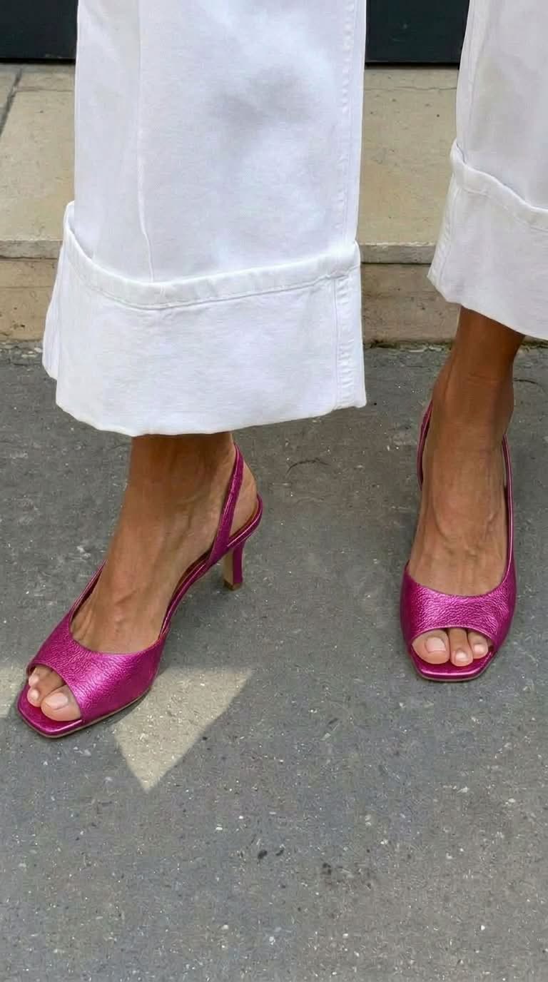 Scarpe con tacco kitten slingback peep toe metallizzate Oro