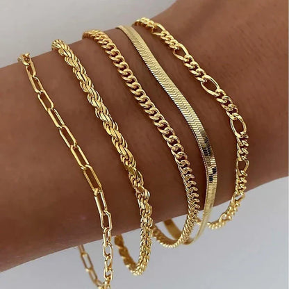 Set di 5 bracciali in oro