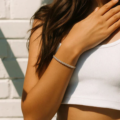 Bracciale dorato in Moissanite