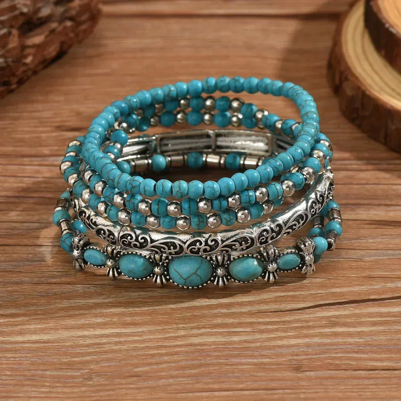 Set di bracciali con perle turchesi