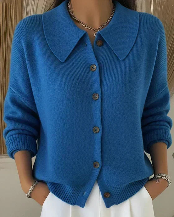 Vespera™ | Cardigan con Collo a Bottone