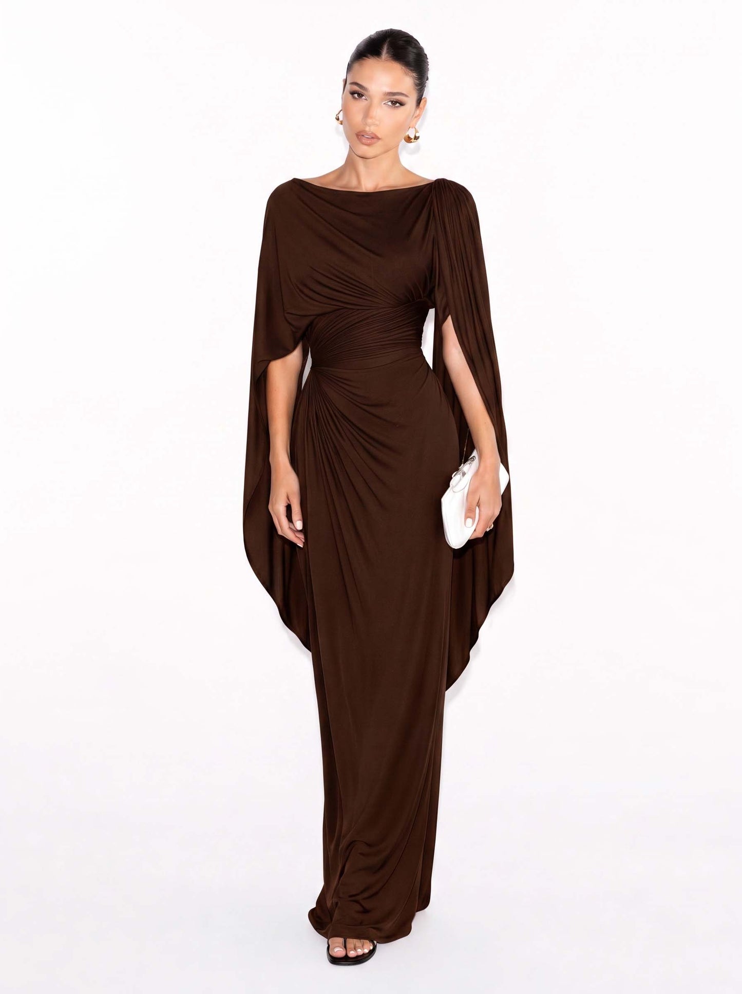 Abito lungo slim fit con scollatura plissettata